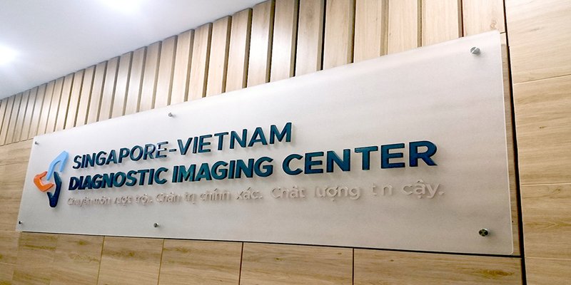 Lưu ý kỹ thuật quan trọng khi thi công bảng hiệu chữ nổi mica