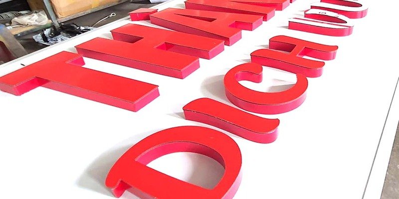 Top 5 kiểu thiết kế chữ nổi alu ấn tượng và đắt khách nhất