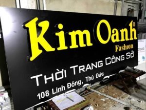 Biển chữ nổi bền. đẹp