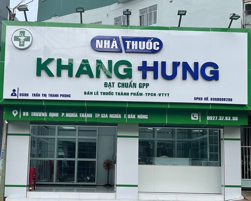 Bí Quyết Tối Ưu Chi Phí Khi Làm Biển Tiệm Thuốc Giá Rẻ